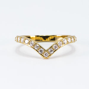 Luxe Collection V Ring