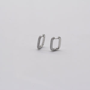 Amelia Sm Huggie Earring